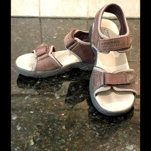Boys Sperry sandals 2M